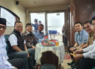 Ketum KKSS Dampingi JK ke Tanjung Selor dan Tarakan untuk Resmikan DMI dan PMI